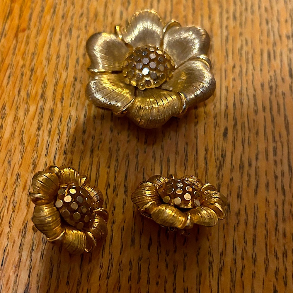 Vintage Marcel Boucher brooch and clip earrings
